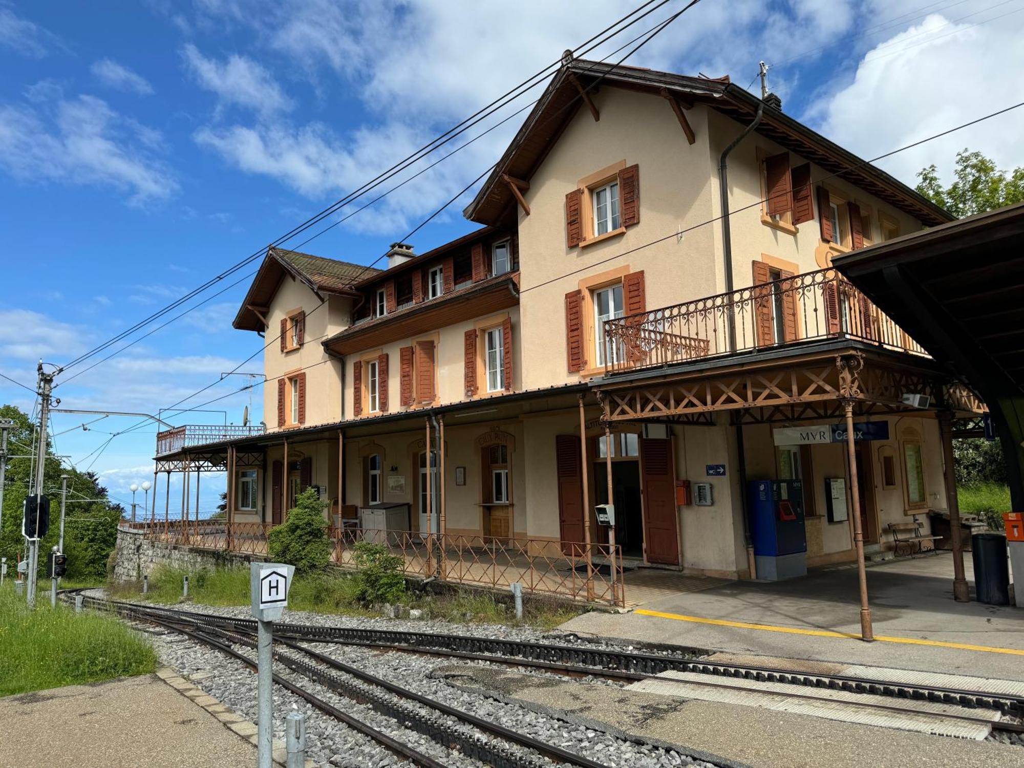 فندق Buffet De La Gare مونترو المظهر الخارجي الصورة